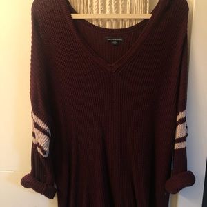 american eagle burgundy sweater